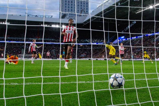 2025-09-16 PSV Eindhoven v Royale Union Saint-Gilloise - UEFA Champions League 2025 26 League Phase MD1 EINDHOVEN, NETHERLANDS - SEPTEMBER 16: Kevin Rodriguez of Royale Union Saint-Gilloise scores during the UEFA Champions League 2025 26 League Phase MD1 match between PSV Eindhoven and Royale Union Saint-Gilloise at Philips Stadion on September 16, 2025 in Eindhoven, Netherlands. Eindhoven Philips Stadion Netherlands Content not available for redistribution in The Netherlands directly or indirectly through any third parties. Copyright: xBroerxvanxdenxBoomx