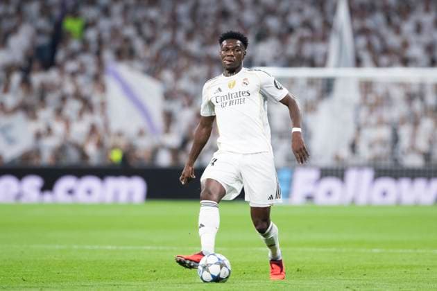 UEFA champions league - Real Madrid vs Marseille MADRID, SPAIN - September 16: Aurelien Tchouameni of Real Madrid in action during the UEFA champions league 2025 26 match between Real Madrid and Marseille at Santiago Bernabeu Stadium. (Photo by Guillermo Martinez) Madrid Santiago Bernabeu Stadium Spain Copyright: xGuillermoxMartinezx