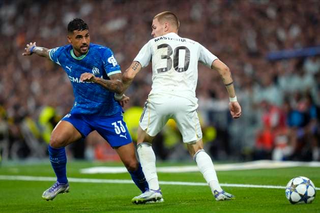 ESP: Real Madrid v Olympique de Marseille. UEFA Champions League. Matchday 1. Emerson of Olympique Marsella and Franco Mastantuono of Real Madrid CF during the UEFA Champions League match, between Real Madrid and Olympique de Marseille, matchday 1, played at Santiago Bernabeu Stadium on September 16, 2025 in Madrid, Spain. kpng Copyright: xCesarxCebollax xPRESSINx PS_250916_RMA_MAR_725