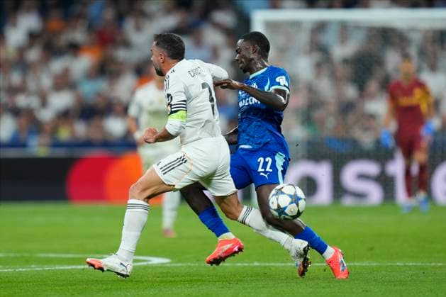 ESP: Real Madrid v Olympique de Marseille. UEFA Champions League. Matchday 1. Timothy Weah of Olympique Marsella and Dani Carvajal of Real Madrid CF during the UEFA Champions League match, between Real Madrid and Olympique de Marseille, matchday 1, played at Santiago Bernabeu Stadium on September 16, 2025 in Madrid, Spain. kpng Copyright: xCesarxCebollax xPRESSINx PS_250916_RMA_MAR_739