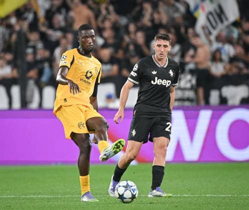 FOOTBALL CHAMPIONS LEAGUE SEASON 2025 2026 Matchday 1 Juventus Turin Borussia Dortmund 16 09 2025 Serhou Guirassy left, Borussia Dortmund v Andrea Cambiaso right, Juve