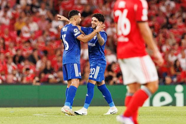 Kady and Leandro Andrade seen celebrating after scoring goal during Champions League league phase game between SL Benfica and Qarabag FK (Maciej Rogowski Ball Raw Images) Lisbon Estadio Da Luz Portugal Copyright: xMaciejxRogowskix maciejrogowski_slbenfica_qarabag2526-15