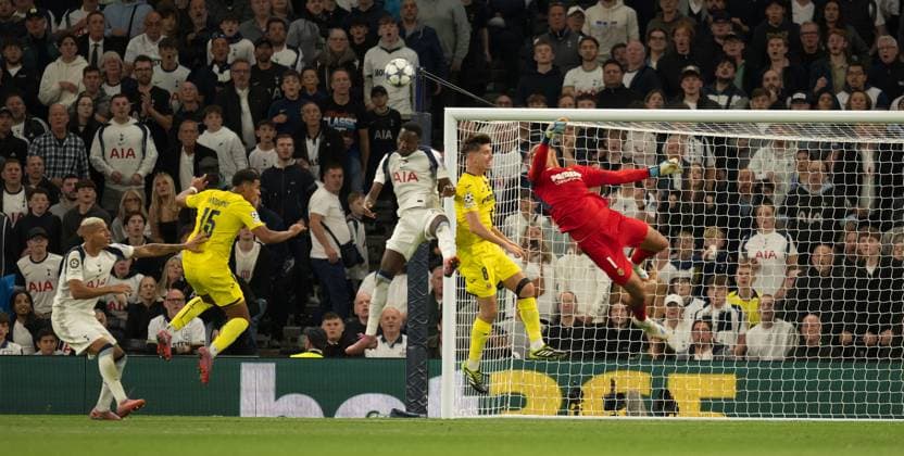 Tottenham Hotspur v Villarreal CF UEFA Champions League Luiz Junior of Villarreal CF punches the ball clear during the UEFA Champions League League Phase match at Tottenham Hotspur Stadium, London UK Newspapers OUT Copyright: xGraemexWilcocksonx FIL-22234-0048