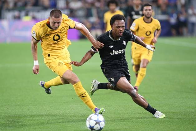 Lois Openda (Juventus FC) in action during Juventus FC vs Borussia Dortmund, UEFA Champions League football match in Turin, Italy, September 16 2025  Copyright: xClaudioxBenedetto IPAxSportx xipa-agency.netx xx IPA_64956586 IPA_Agency_IPA64956586