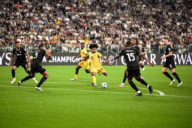 Dortmund s Karim Adeyemi score his goal during the Uefa Champions League soccer match, between Juventus and Borussia Dortmund at the Allianz Stadium in Turin, north west Italy - Tuesday, September 16, 2025. - Soccer  Copyright: xMarcoxAlpozzi LaPressex