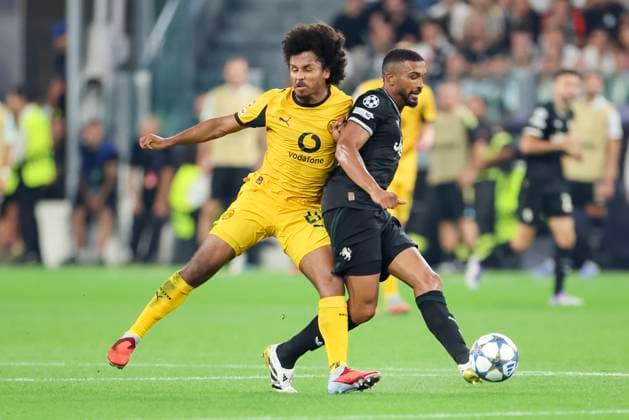 Karim Adeyemi Borussia Dortmund and Manuel Locatelli Juventus FC battle for the ball, UEFA Champions League 2025 26 League Phase MD1, Juventus v Borussia Dortmund, Juventus Stadium on September 16, 2025 in Turin, Italy Photo by Marco Steinbrenner DeFodi Images Karim Adeyemi Borussia Dortmund and Manuel Locatelli Juventus FC battle for the ball, UEFA Champions League 2025 26 League Phase MD1, Juventus v Borussia Dortmund, Juventus Stadium, September 16, 2025 in Turin, Italy Photo by Marco Steinbrenner DeFodi Images