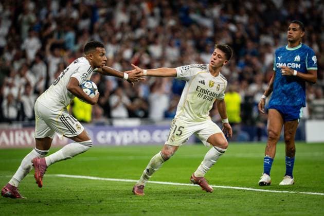 September 16, 2025, Madrid, Spain, Spain: Kylian MBAPPE of Real Madrid celebrate his goal with Arda GULER of Real Madrid during the UEFA Champions League, League Phase MD1 match between Real Madrid CF and Olympique de Marseille (OM) at Santiago Bernabeu Stadium on September 16, 2025 in Madrid, Spain. Madrid Spain - ZUMAm308 20250916_zsp_m308_021 Copyright: xMatthieuxMirvillex