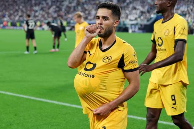 Yan Couto Borussia Dortmund celebrates scoring his teams 2 3 goal, UEFA Champions League 2025 26 League Phase MD1, Juventus v Borussia Dortmund, Juventus Stadium, September 16, 2025 in Turin, Italy Photo by Marco Steinbrenner DeFodi Images Yan Couto Borussia Dortmund celebrates after scoring his teams third goal, UEFA Champions League 2025 26 League Phase MD1, Juventus v Borussia Dortmund, Juventus Stadium, September 16, 2025 in Turin, Italy Photo by Marco Steinbrenner DeFodi Images