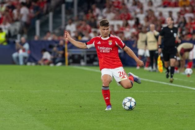 September 16, 2025, Lisbon, Lisbon, Portugal: Benfica defender from Sweden SAMUEL DAHL (26) in action during the game for Matchday 1 of Group Phase of the UEFA Champions League between Benfica and Qarabag at Estadio da Luz Lisbon Portugal - ZUMAs359 20250916_zsp_s359_018 Copyright: xAlexandrexdexSousax