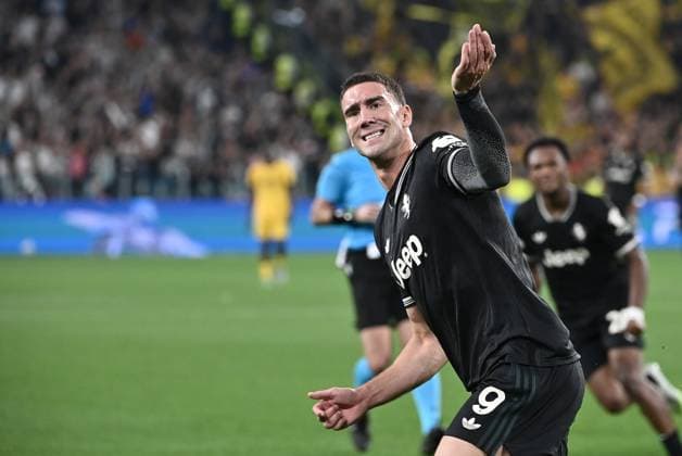 Juventus v Borussia Dortmund - UEFA Champions League TURIN, ITALY, SEPTEMBER 16: Juventus Dusan Vlahovic celebrates after scores his team s second goal during the League phase UEFA Champions League football match between Juventus and Borussia Dortmund at the Juventus Stadium in Turin, Italy, on September 16, 2025. Isabella Bonotto Anadolu Turin Italy. Editorial use only. Please get in touch for any other usage.  Copyright: x2025xAnadoluxIsabellaxBonottox