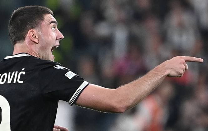 Juventus v Borussia Dortmund - UEFA Champions League TURIN, ITALY, SEPTEMBER 16: Juventus Dusan Vlahovic celebrates after scores his team s second goal during the League phase UEFA Champions League football match between Juventus and Borussia Dortmund at the Juventus Stadium in Turin, Italy, on September 16, 2025. Isabella Bonotto Anadolu Turin Italy. Editorial use only. Please get in touch for any other usage.  Copyright: x2025xAnadoluxIsabellaxBonottox