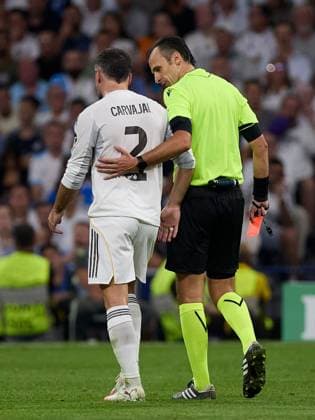 Dani Carvajal of Real Madrid CF Real Madrid v Olympique de Marsella, UEFA Champions League, Bernabu, Madrid, Spain - 16 Sep 2025Madrid Bernabu Spain EDITORIAL USE ONLY No use with unauthorised audio, video, data, fixture lists, club league logos or live services. Online in-match use limited to 120 images, no video emulation. No use in betting, games or single club league player publications. Copyright: xRubenxAlbarran Shutterstockx 15488879bb
