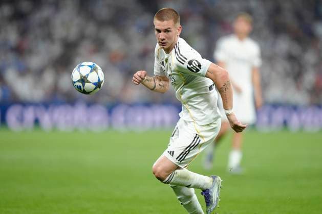 Real Madrid CF - Olympique de Marseille - UEFA Champions League in Spain - 16 Sep 2025 Franco Mastantuono of Real Madrid CF is seen in action during the UEFA Champions League match between Real Madrid CF and Olympique de Marseille at the Santiago Bernabéu. Final Score; Real Madrid 2 - 1 Olympique de Marseille Madrid Spain Copyright: xGokhanxTanerx xSOPAxImagesx Gokhan-Taner_SOPAImages_RMAvOM_16092025_00067