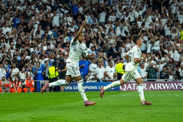 Real Madrid Vs Olympique de Marseille in Madrid, Spain - 16 Sep 2025 Kylian Mbappé, Real Madrid player in action during the UEFA Champions League match between Real Madrid CF and Olympique de Marseille at the Santiago Bernabéu. Final Score; Real Madrid 2 - 1 Olympique de Marseille Madrid Spain Copyright: xDavidxCanalesx xSOPAxImagesx DCUCLRealMadridMArsella250916-35