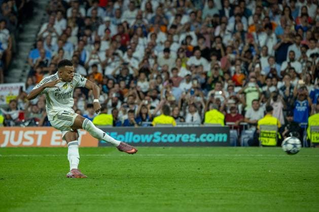September 16, 2025, Madrid, Spain: Kylian MbappÃ , Real Madrid player in action during the UEFA Champions League match between Real Madrid CF and Olympique de Marseille at the Santiago BernabÃ u. Final Score; Real Madrid 2 - 1 Olympique de Marseille Madrid Spain - ZUMAs197 20250916_aaa_s197_400 Copyright: xDavidxCanalesx