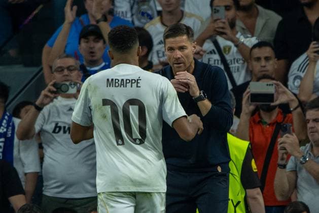 September 16, 2025, Madrid, Spain: Xabi Alonso, Real Madrid coach, seen during the UEFA Champions League match between Real Madrid CF and Olympique de Marseille at the Santiago BernabÃ u. Final Score; Real Madrid 2 - 1 Olympique de Marseille Madrid Spain - ZUMAs197 20250916_aaa_s197_401 Copyright: xDavidxCanalesx