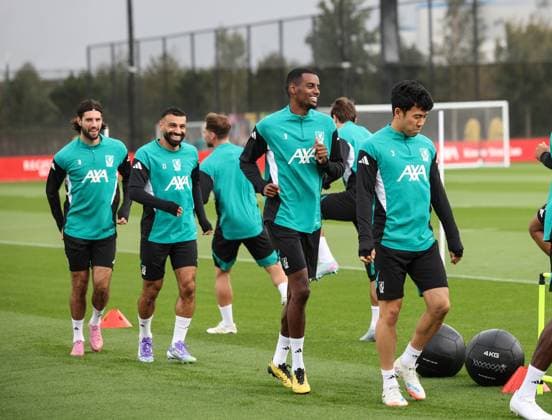 Liverpool Training Alexander Isak 16.9.2025. Liverpool Champions League training, Axa Training Centre, Kirkby, Liverpool. Times Photographer Bradley Ormesher. Alexander Isak in training with team and Arne Slot  Copyright: xBradleyxOrmesherx NINTCHDBPICT001023855336