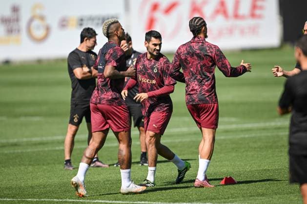 Ahead of UEFA Champions League: Eintracht Frankfurt v Galatasaray ISTANBUL, TURKIYE - SEPTEMBER 17: Ilkay Gundogan (C) of Galatasaray attends training session at Metin Oktay Facilities in Istanbul, Turkiye on September 17, 2025, ahead of UEFA Champions League football match between Eintracht Frankfurt and Galatasaray to be held at Deutsche Bank Park, in Frankfurt, Germany. Abdullah Guclu Anadolu Istanbul Turkey. Editorial use only. Please get in touch for any other usage.  Copyright: x2025xAnadoluxAbdullahxGuclux