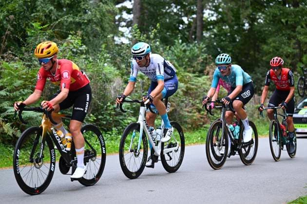 Grand Prix de Wallonie 2025 Cycling Race NAMUR, BELGIUM - SEPTEMBER 17 : Dissel Bram (NED) of BEAT Cycling Club, Gradek Kamil (POL) of Bahrain - Victorious, Urianstad Bugge Martin (NOR) of Uno-X Mobility during the 66th edition of Grand Prix de Wallonie an UCI ProSeries 1.Pro one day cycling road race for Men Elite of 187 km with start in Dison and finish in Citadelle de Namur on September 17, 2025 in Namur, Belgium, 17 09 2025 ( Motordriver Stefan Boone - Namur Belgium  Copyright: xVincentxKalutx