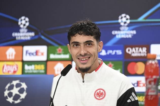 Ahead of Eintracht Frankfurt v Galatasaray - UEFA Champions League HESSE, GERMANY - SEPTEMBER 17: Fares Chaibi of Eintracht Frankfurt attends a press conference, PK, Pressekonferenz ahead of UEFA Champions League football match against Galatasaray in Hesse, Germany on September 17, 2025. Halil Sagirkaya Anadolu Hesse Germany. Editorial use only. Please get in touch for any other usage.  Copyright: x2025xAnadoluxHalilxSagirkayax