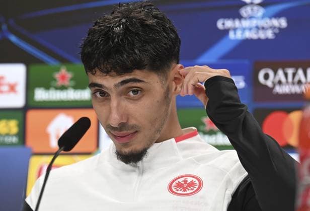 Ahead of Eintracht Frankfurt v Galatasaray - UEFA Champions League HESSE, GERMANY - SEPTEMBER 17: Fares Chaibi of Eintracht Frankfurt attends a press conference, PK, Pressekonferenz ahead of UEFA Champions League football match against Galatasaray in Hesse, Germany on September 17, 2025. Halil Sagirkaya Anadolu Hesse Germany. Editorial use only. Please get in touch for any other usage.  Copyright: x2025xAnadoluxHalilxSagirkayax