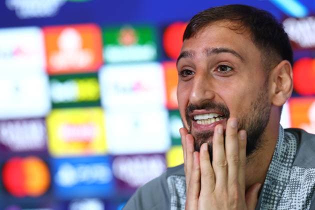 Manchester City Training Session And press conference, PK, Pressekonferenz - UEFA Champions League 2025 26 League Phase MD1 Gianluigi Donnarumma of Manchester City speaks with the media during a press conference ahead of the UEFA Champions League 2025 26 League Phase at Manchester City Football Academy in Manchester, England, on September 17, 2025. Manchester England  Copyright: xCiroxDexLucax originalFilename:deluca-gbrmanch250917_npce4.jpg