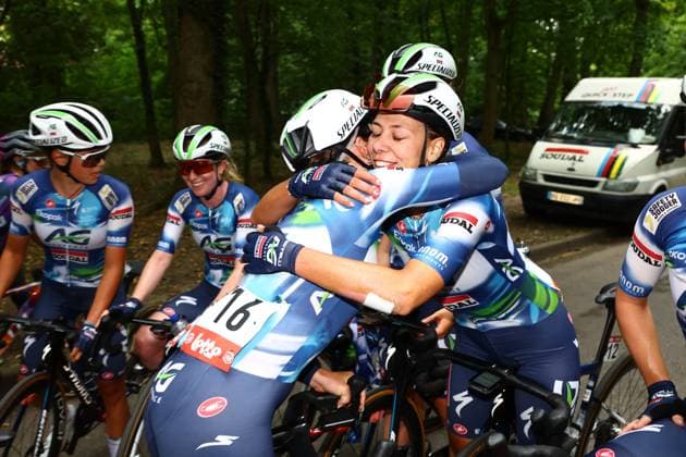 Belgian Shari Bossuyt celebrates with a teammate after winning the one day cycling race Grand Prix de Wallonie 2025 (128,7km), in Namur, on Wednesday 17 September 2025. DAVIDxPINTENS  x134520428x