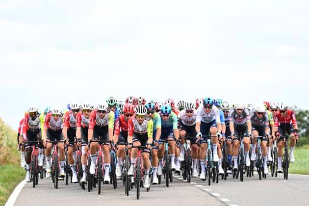 Grand Prix de Wallonie 2025 Cycling Race NAMUR, BELGIUM - SEPTEMBER 17 : riders of Intermarche - Wanty leading the peloton during the 66th edition of Grand Prix de Wallonie an UCI ProSeries 1.Pro one day cycling road race for Men Elite of 187 km with start in Dison and finish in Citadelle de Namur on September 17, 2025 in Namur, Belgium, 17 09 2025 ( Motordriver Stefan Boone - Namur Belgium  Copyright: xVincentxKalutx
