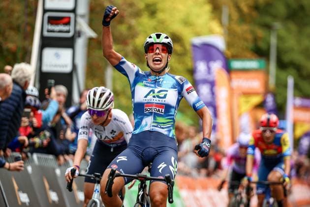 Belgian Shari Bossuyt celebrates as she crosses the finish line to win the one day cycling race Grand Prix de Wallonie 2025 (128,7km), in Namur, on Wednesday 17 September 2025. DAVIDxPINTENS  x134523206x