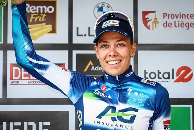 Belgian Shari Bossuyt celebrates on the podium after winning the one day cycling race Grand Prix de Wallonie 2025 (128,7km), in Namur, on Wednesday 17 September 2025. DAVIDxPINTENS  x134523462x