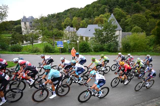 Grand Prix de Wallonie 2025 Cycling Race NAMUR, BELGIUM - SEPTEMBER 17 : illustration picture peloton during the 66th edition of Grand Prix de Wallonie an UCI ProSeries 1.Pro one day cycling road race for Men Elite of 187 km with start in Dison and finish in Citadelle de Namur on September 17, 2025 in Namur, Belgium, 17 09 2025 ( Motordriver Stefan Boone - Namur Belgium  Copyright: xVincentxKalutx
