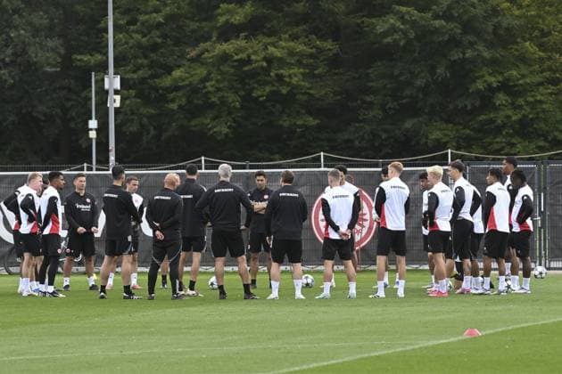 Ahead of UEFA Champions League: Eintracht Frankfurt v Galatasaray FRANKFURT, GERMANY - SEPTEMBER 17: Players of Eintracht Frankfurt attend training session at Deutsche Bank Park in Frankfurt, Germany on September 17, 2025, ahead of UEFA Champions League football match between Eintracht Frankfurt and Galatasaray. Halil Sagirkaya Anadolu Frankfurt Germany. Editorial use only. Please get in touch for any other usage.  Copyright: x2025xAnadoluxHalilxSagirkayax