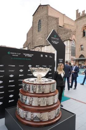Bologna, Italia - Cronaca - 17 Settembre 2025 - sorteggio squadre per ottavi di finale coppa Davis in piazza Maggiore a Bologna - (Photo Michele Nucci LaPresse) News - Bologna, Italy - September 17, 2025 - Davis Cup Round of 16 draw in Piazza Maggiore, Bologna - (Photo Michele Nucci LaPresse)  Copyright: xMichelexNucci LaPressex
