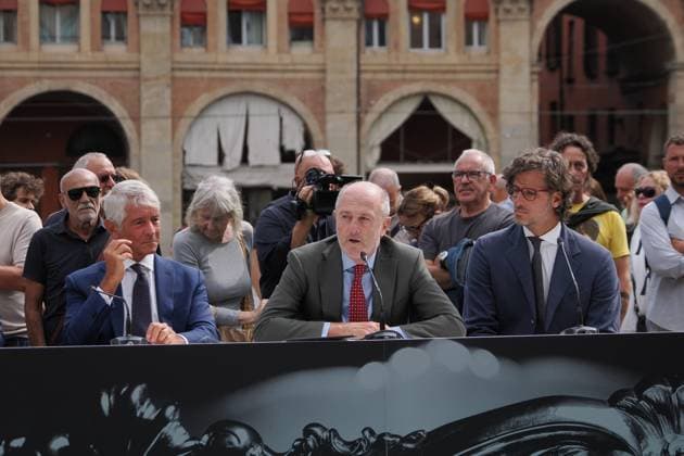 Bologna, Italia - Cronaca - 17 Settembre 2025 - sorteggio squadre per ottavi di finale coppa Davis in piazza Maggiore a Bologna - da sinistra ministro dello Andrea Abodi, Angelo Binaghi presidente FITP e Feliciano Lopez direttore del Torneo - (Photo Michele Nucci LaPresse) News - Bologna, Italy - September 17, 2025 - Davis Cup Round of 16 draw in Piazza Maggiore, Bologna - (Photo Michele Nucci LaPresse)  Copyright: xMichelexNucci LaPressex