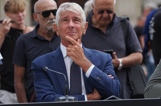 Bologna, Italia - Cronaca - 17 Settembre 2025 - sorteggio squadre per ottavi di finale coppa Davis in piazza Maggiore a Bologna - ministro dello Andrea Abodi - (Photo Michele Nucci LaPresse) News - Bologna, Italy - September 17, 2025 - Davis Cup Round of 16 draw in Piazza Maggiore, Bologna - (Photo Michele Nucci LaPresse)  Copyright: xMichelexNucci LaPressex