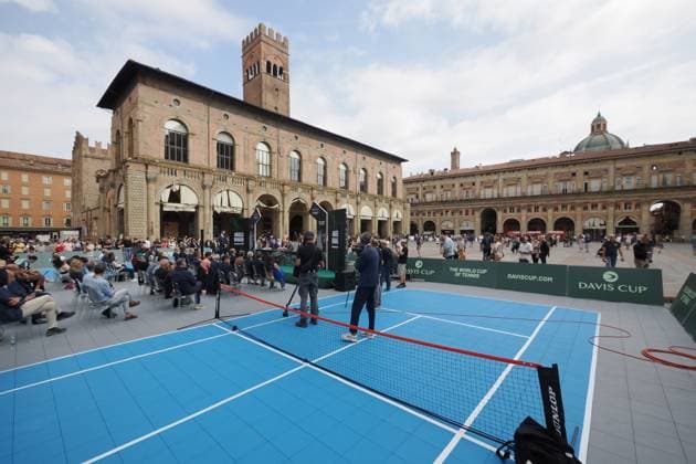 Bologna, Italia - Cronaca - 17 Settembre 2025 - sorteggio squadre per ottavi di finale coppa Davis in piazza Maggiore a Bologna - (Photo Michele Nucci LaPresse) News - Bologna, Italy - September 17, 2025 - Davis Cup Round of 16 draw in Piazza Maggiore, Bologna - (Photo Michele Nucci LaPresse)  Copyright: xMichelexNucci LaPressex