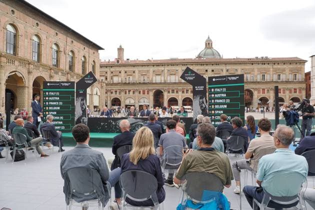Bologna, Italia - Cronaca - 17 Settembre 2025 - sorteggio squadre per ottavi di finale coppa Davis in piazza Maggiore a Bologna - (Photo Michele Nucci LaPresse) News - Bologna, Italy - September 17, 2025 - Davis Cup Round of 16 draw in Piazza Maggiore, Bologna - (Photo Michele Nucci LaPresse)  Copyright: xMichelexNucci LaPressex