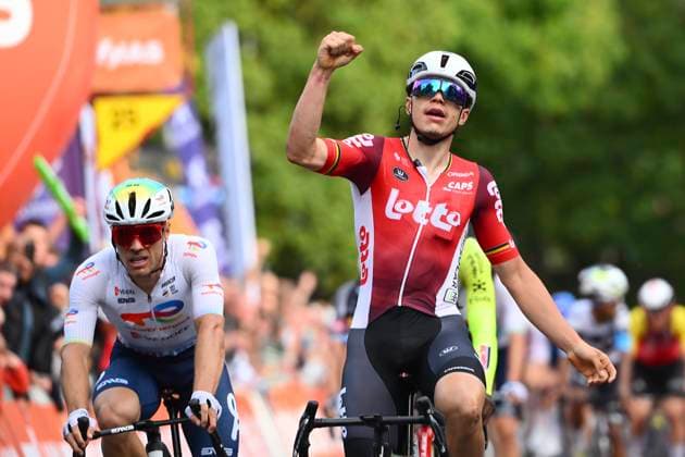 Grand Prix de Wallonie 2025 Cycling Race NAMUR, BELGIUM - SEPTEMBER 17 : De Lie Arnaud (BEL) of Lotto wins, second place for Jeanniere Emilien (FRA) of Team TotalEnergies, third place for Girmay Biniam (ERI) of Intermarche - Wanty during the 66th edition of Grand Prix de Wallonie an UCI ProSeries 1.Pro one day cycling road race for Men Elite of 187 km with start in Dison and finish in Citadelle de Namur on September 17, 2025 in Namur, Belgium, 17 09 2025 ( Motordriver Stefan Boone - Namur Belgium  Copyright: xVincentxKalutx