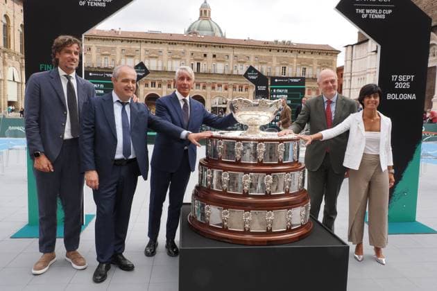 Foto IPP - Corrispondente Bologna Gruppo Editoriale LiveMedia Bologna 17 09 2025 Sorteggio Coppa Davis di Tennis Nella foto: The draw ceremony for the Tennis Davis Cup Round of 16 teams, scheduled for November in Bologna, will be attended by Minister of Andrea Abodi, President of the Italian Tennis Federation Angelo Binaghi, Tournament Director Feliciano Lopez, Councillor for Sport for the Municipality of Bologna Roberta Li Calzi and Coordinator of Sports Policies for the Emilia Romagna Region Gianmaria Manghi - Bologna, Italy, September 17, 2025 - photo Corrispondente Bologna Italy Photo Press - World Copyright Bologna italy Italy ITALY  Copyright: xR4924_italyphotopressx