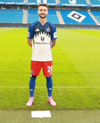official portrait appointment club Hamburger SV 2025 2026 Fabio Vieira Fabio Vieira Hamburger SV 20 17 09 2025, Sporthalle, Hamburg, official portrait appointment club Hamburger SV 2025 2026 nordphotoxGmbHxx xHoyer nph00001