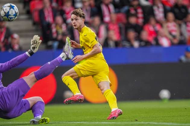 Champions League Slavia Prague Bodo Glimt Prague, Czech Republic 20250917 Bodo Glimts Hakon Evjen with a goal chance during the Champions League match between Slavia Prague and Bodo Glimt at Fortuna Arena in Prague Photo Terje Pedersen NTB Praha Czech Republic EDITORIAL USE ONLY RESTRICTED USE FOR BETTING COMPANIES  Copyright: xTerjexPedersenx xNTBx