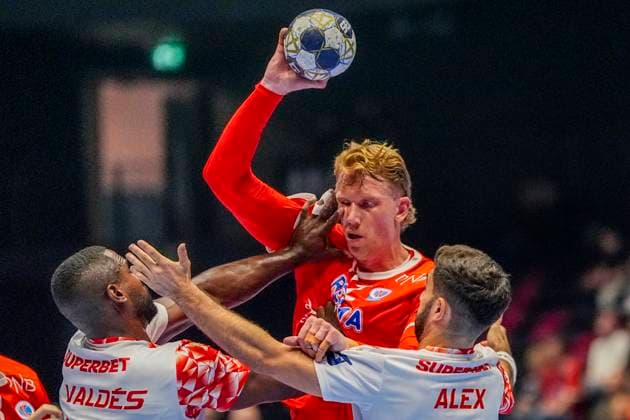 Handball, Champions League Kolstad Dinamo Bucuresti Trondheim 20250917 Champions League handball match between Kolstad and Dinamo Bucuresti in Trondheim Spektrum Photo Ole Martin Wold NTB Trondheim Norway EDITORIAL USE ONLY RESTRICTED USE FOR BETTING COMPANIES  Copyright: xOlexMartinxWoldx xNTBx