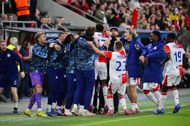 Soccer players of SK Slavia Praha celebrate goal during the Football Champions League 1st round match Slavia Praha vs Bodo Glimt in Prague, Czech Republic, September 17, 2025. Youssoupha Mbodji of Slavia (centre) scored. (CTKxPhoto VitxSimanek) CTKPhotoP2025091707872  CTKPhotoP2025091707872