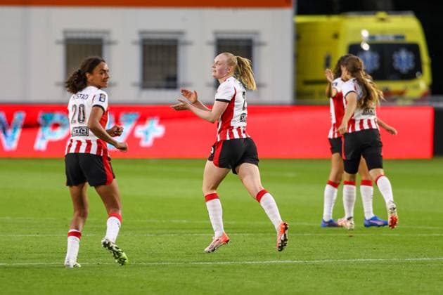 Eindhoven, Netherlands, September 17th 2025: Emma Frijns (25 PSV Eindhoven) celebrates after scoring her teams second goal during the UEFA Womens Europa Cup 2025 26 First Qualifying Round game between PSV Eindhoven and Rosenborg BK at De Herdgang in Eindhoven, the Netherlands. (Leiting Gao SPP) Copyright: xLeitingxGaox xSPPx Sportspressphoto_SPR27486