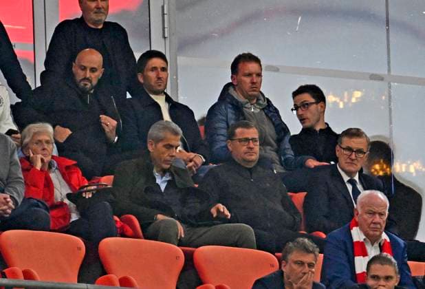 17 09 2025, Football UEFA Championsleague 2025 2026 1 Matchday, FC Bayern Munich FC Chelsea, in the Allianz Arena Munich Antonio di Salvo, Co Coach and Julian Nagelsmann all Germany below Chief Sports Officer Max Eberl Bayern Munich and Chairman of the Board Jan Christian Dreesen FC Bayern Munich DFL and DFB regulations prohibit any use of photographs as image sequences and or quasi video