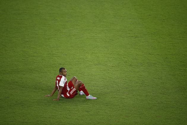 UEFA Champions League - Olympiacos FC vs Pafos FC - Players of Olympiacos react disappointed after the UEFA Champions League Phase matchday 1 soccer match between Olympiacos FC and Pafos FC in Stadium Georgios Karaiskakis in Piraeus, Greece, 17 September 2025.. IMAGO ONE INCH PRODUCTIONS PIRAEUS Greece Copyright: xONExINCHxPRODUCTIONSx 6659660