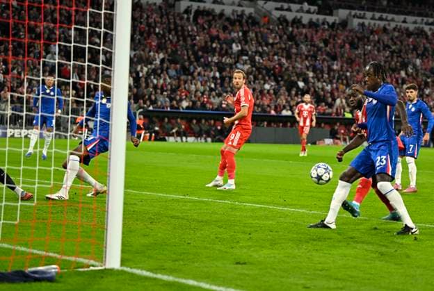 17 09 2025, Football UEFA Championsleague 2025 2026 1 Matchday, FC Bayern Munich FC Chelsea, at Allianz Arena Munich Own goal by Trevoh Chalobah FC Chelsea to 1 0 DFL and DFB regulations prohibit any use of photographs as image sequences and or quasi video