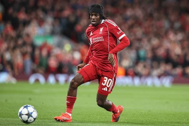 UEFA Champions League, League Stage Liverpool v Atletico Madrid Jeremie Frimpong of Liverpool with the ball during the UEFA Champions League, League Stage Liverpool vs Atletico Madrid at Anfield, Liverpool, United Kingdom, 17th September 2025 (Photo by Alfie Cosgrove News Images) Liverpool Anfield Merseyside United Kingdom Copyright: xAlfiexCosgrove NewsxImagesx