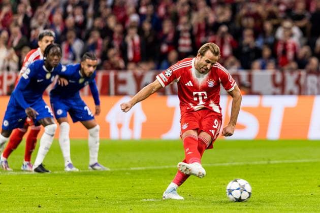 UEFA Champions League, FC Bayern Munich FC Chelsea 17 09 2025 Harry Kane FC Bayern Munich, 9 shoots the penalty for 2 0, goal, goal kick UEFA Champions League, FC Bayern Munich FC Chelsea Munich, Allianz Arena on 17 09 2025 Copyright: xBEAUTIFULxSPORTS Wunderlx