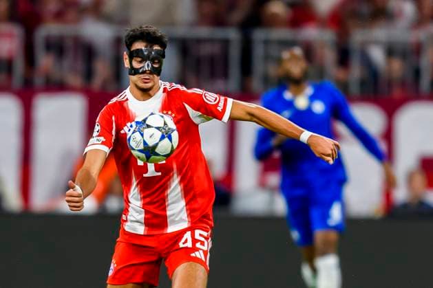 GER, UEFA CL, FC Bayern Muenchen GER vs FC Chelsea GBR 17 09 2025, Allianz Arena, Muenchen, GER, UEFA CL, FC Bayern Muenchen GER vs FC Chelsea GBR , UEFA regulations prohibit any use of photographs as image sequences and or quasi video, im Bild Aleksandar Pavlovi Pavlovic FCB 45 nordphotoxGmbHx xStraubmeier nph00004